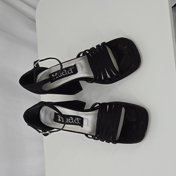 Mudd Vintage 90s Strappy Satin High Heels Black Ankle Strap Shoe Size 7 - Picture 2 of 11